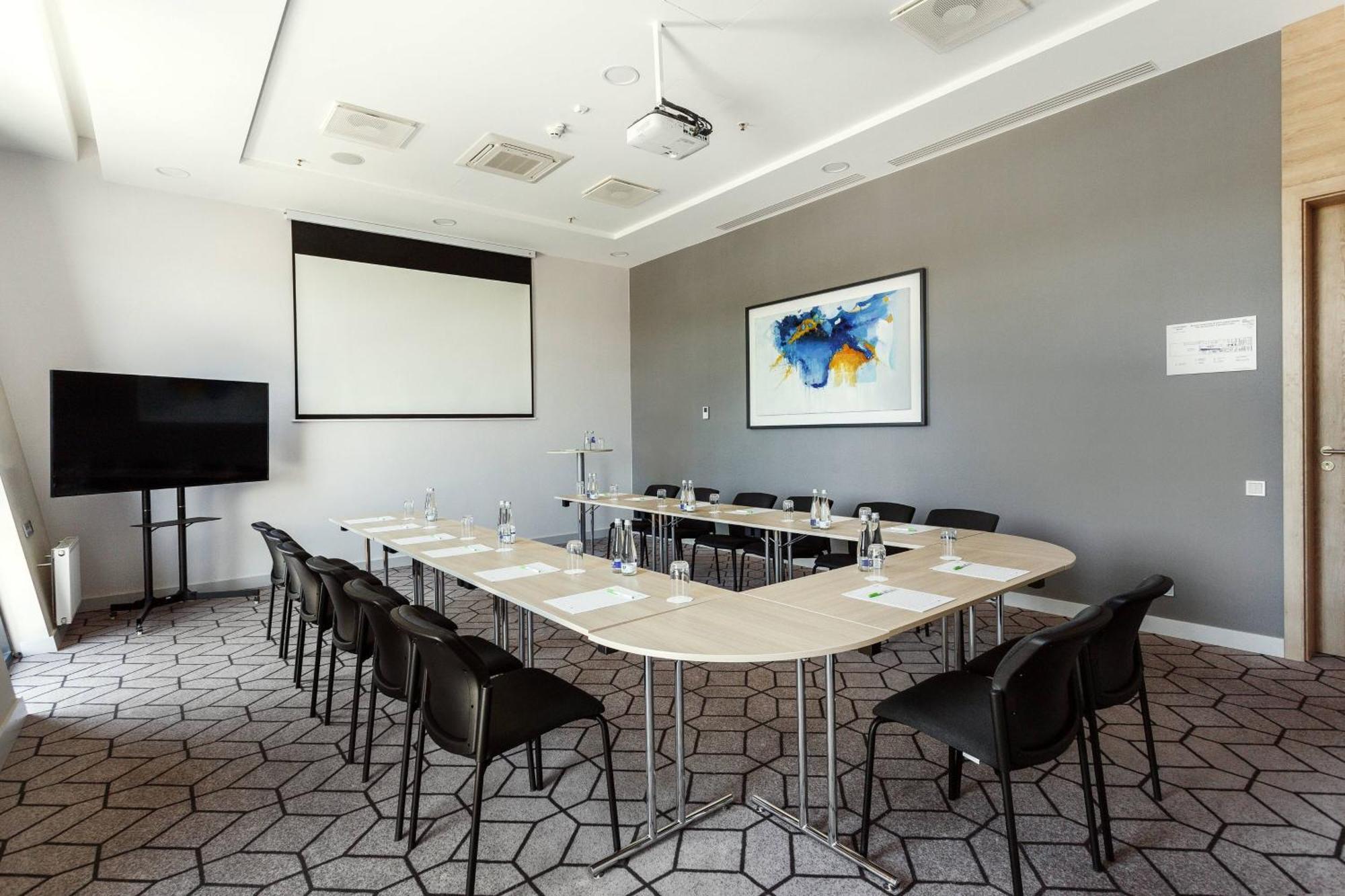 Courtyard By Marriott Center Hotel Wilna